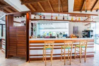 Acrotel Lily Ann Village - bar