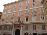 Roma Veneto Relais Hotels in Via Veneto