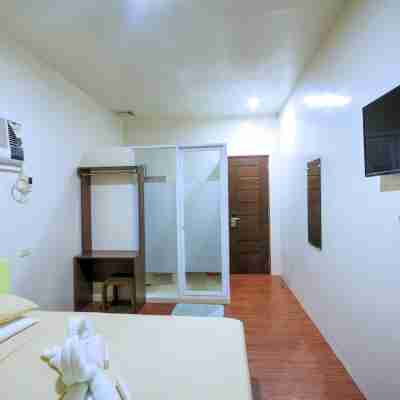 Sulit Budget Hotel Near Dgte Airport Citimall Rooms