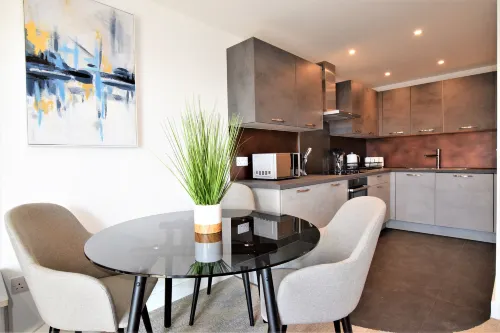 Your Apartment | Bristol Brunel Loft - No.1 - 2つ星