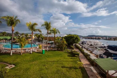 Aqua VI Hotels in Lecheria