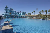 Nirvana Cosmopolitan Hotel - Convention & Sports Center فنادق في مراد پاشا