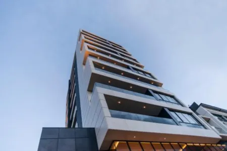 8010 Urban Living- Luxury Home Experience Отели рядом с достопримечательностью «Colpatria Tower»