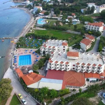 Caravel Suites - Adults Only