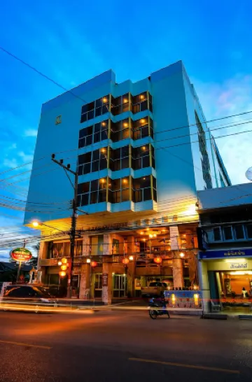 Lake Inn Hotel Отели в г. Сонгкхла