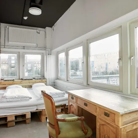Urban Camper Hostel & Bar Отели рядом с достопримечательностью «Фредериксберг»