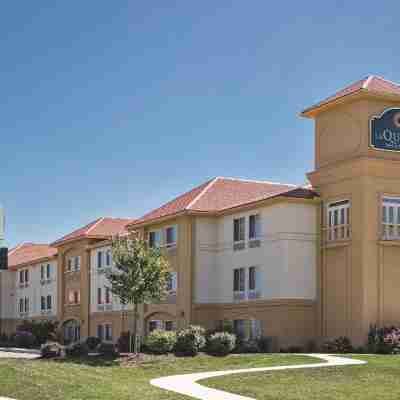 La Quinta Inn & Suites by Wyndham Lancaster Hotel Exterior