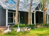 1000 Silvers-Farm Stay