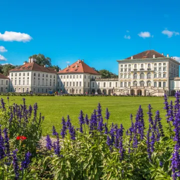 Business and Budget Hotel Tessin