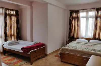 Deki Lodge