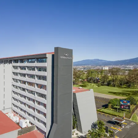 Crowne Plaza SAN JOSE LA SABANA by IHG Отели рядом с достопримечательностью «Комплекс «Авенида Эскасу»»