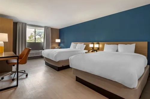 Comfort Inn Philadelphia International Airport West - Airport Shuttle