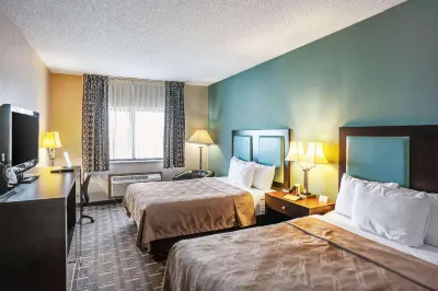 Quality Inn Galesburg Near US Highway 34 and I-74 Hotels in Galesburg