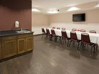 American Inn & Suites