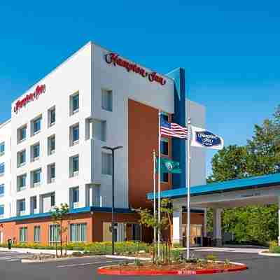 Hampton Inn by Hilton Bellingham Airport Hotel Exterior