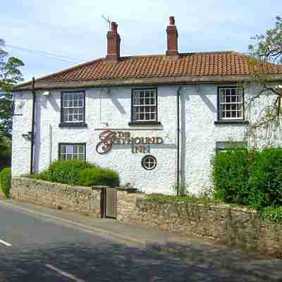 The Greyhound Inn Hotel Exterior