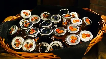 Albergo Della Roccia Отели в г. Felegara