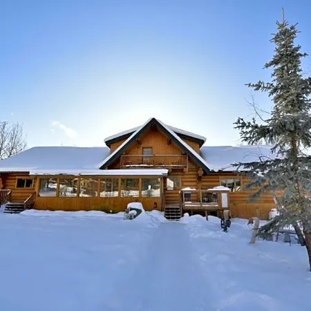 Inn on the Lake - Whitehorse