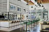 Cavalry Court, by Valencia Hotel Collection - bar