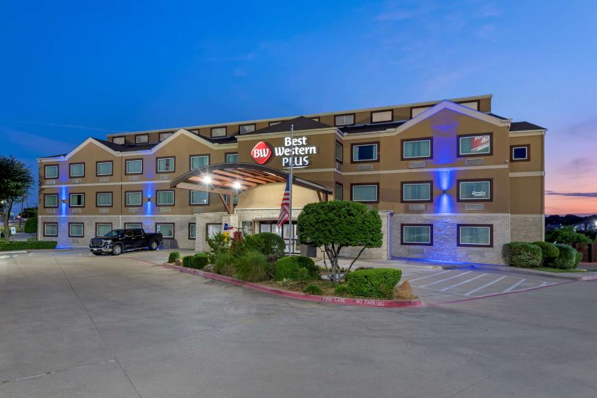 Best Western Plus Arlington North Hotel  Suites