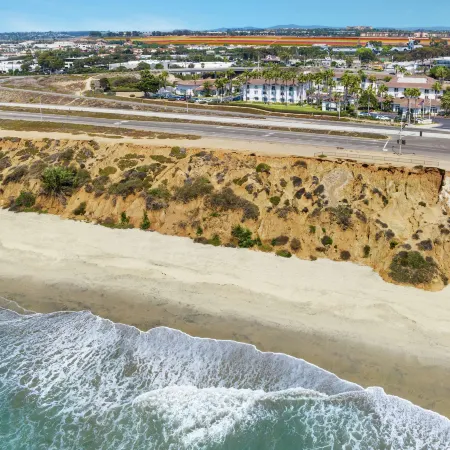 Hilton Garden Inn Carlsbad Beach