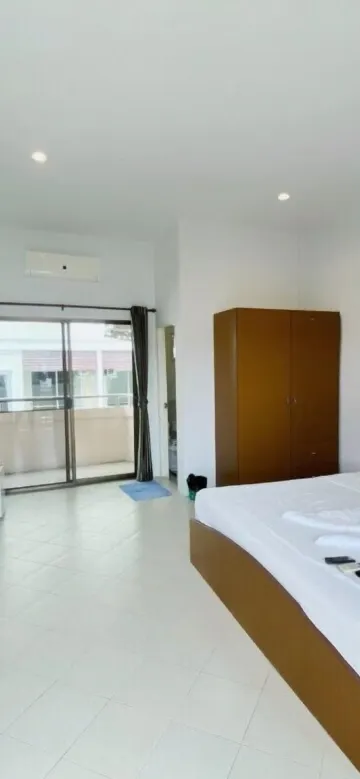 ห้องมาตรฐานเตียงใหญ่หรือเตียงแฝด