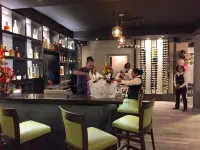 King's Hotel & Residences - Quầy bar