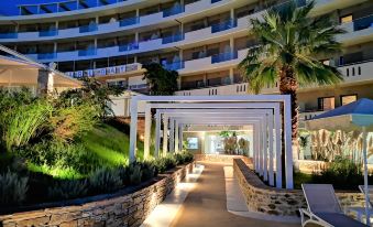 Marmari Bay Hotel