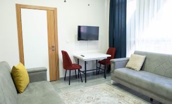 Midas Suit Otel - Housity