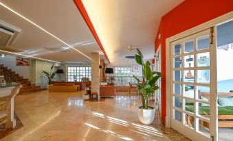 Hotel Pinos Playa