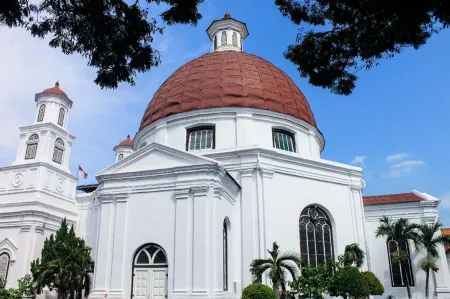 Manon Boutique Hotel Kota Lama Semarang Отели рядом с достопримечательностью «St. Joseph Church (Gedangan Church)»