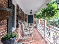 Colonial Gardens B & B