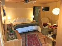 Mattisgården Bed & Breakfast Hotels in Orkelljunga