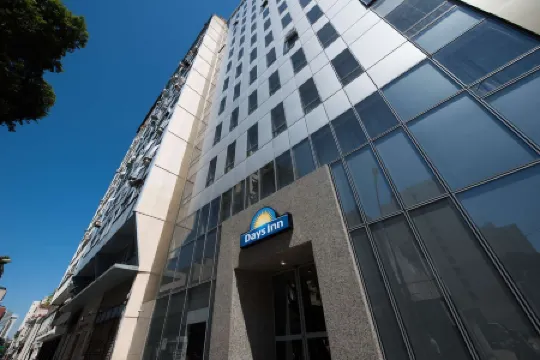 Days Inn by Wyndham Rio de Janeiro Lapa Отели рядом с достопримечательностью «Художественный музей Рио»