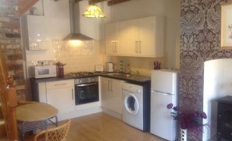 Orillia House - Housity