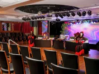 Leonardo Royal Resort Eilat Hotels near HaSh'hafim Beach