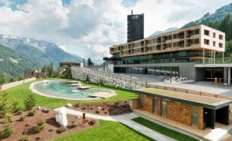 Gradonna Mountain Resort Chalets & Hotel