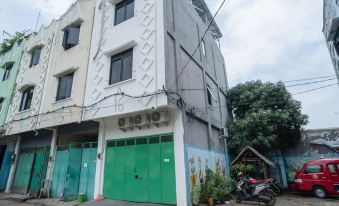 Super OYO 92664 Cemara Koja Residence Syariah