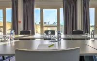 Ibis Styles la Rochelle Thalasso Châtelaillon - parking