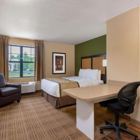 Extended Stay America Suites - Chicago - Schaumburg - I-90