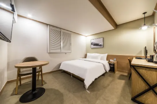 Hotel XYM Hotels near AQUAFIELD GOYANG