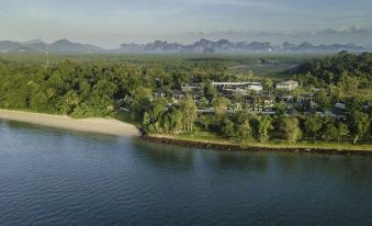 The ShellSea Krabi I Luxury Beach Front Resort & Pool Villas