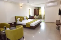 Hotel Luxura, Ahmedabad Hotels near Rai University