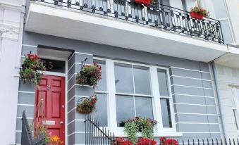 St Leonards Seaside Apartment - Housity