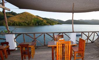 Borac Bay Bungalows Hotel and Resort