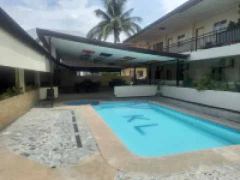 Kingston Lodge Hotels near Amaya View