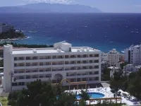 Tuntas Family Suites Kusadasi Hotel di Kadinlar Denizi Mahallesi