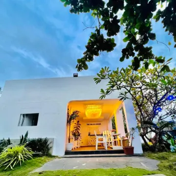 The Beachhouse and Bar