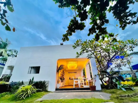 The Beachhouse and Bar