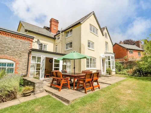 The Laurels Hotels in Bishops Castle